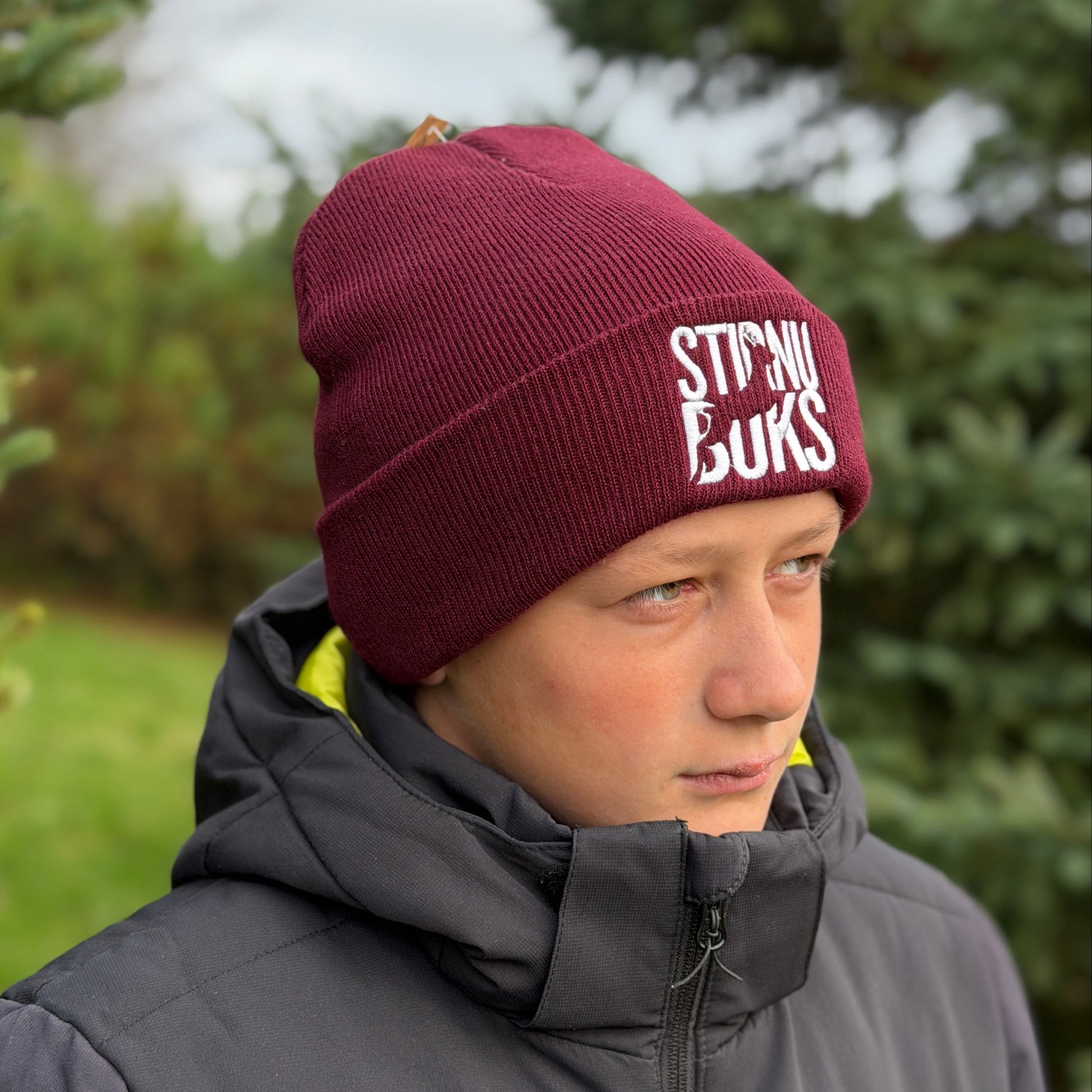 STIRNU BUKS cuff knit beanie – burgundy - ELEVEN SPORTSWEAR - Evelostore