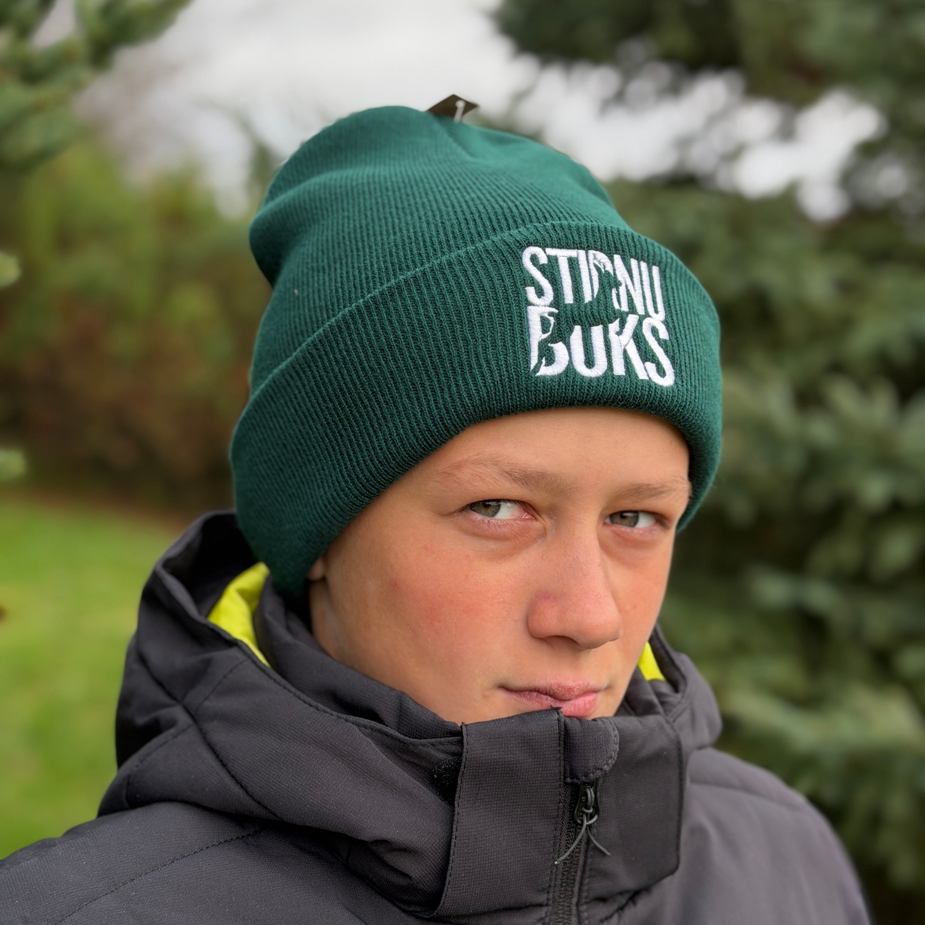 STIRNU BUKS cuff knit beanie – bottle green