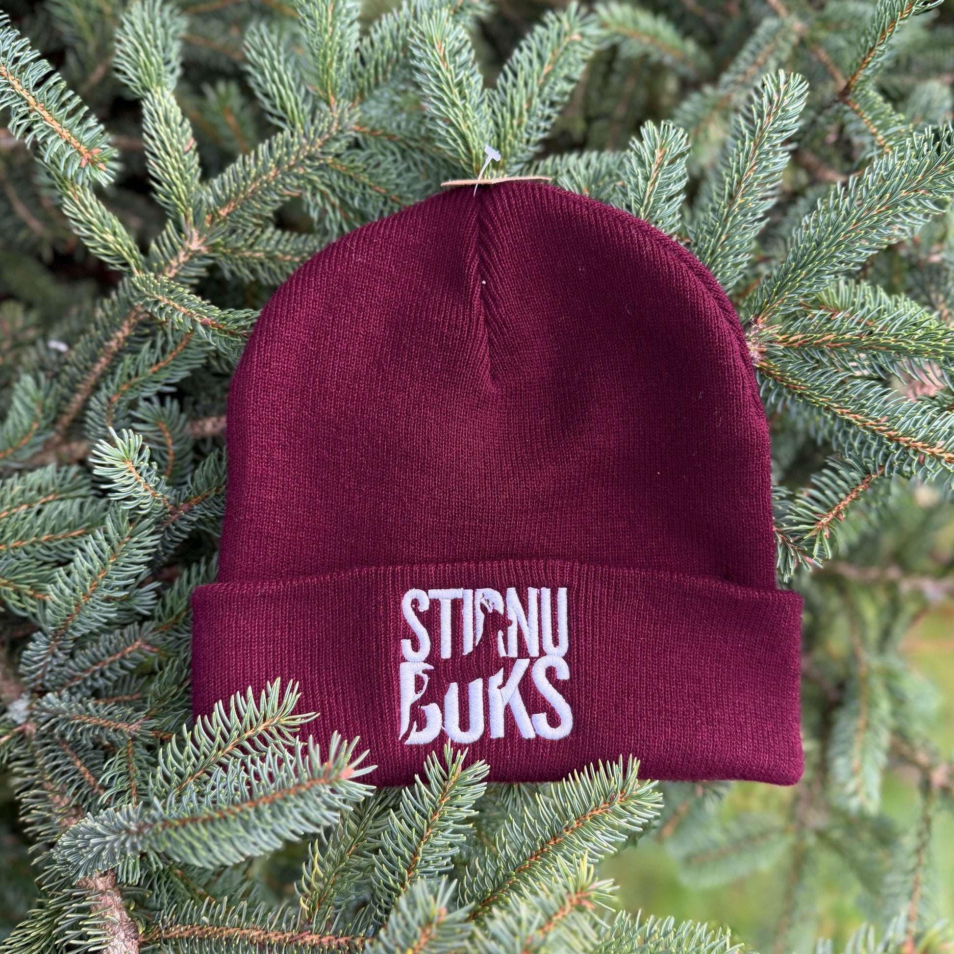 STIRNU BUKS cuff knit beanie – burgundy - ELEVEN SPORTSWEAR - Evelostore
