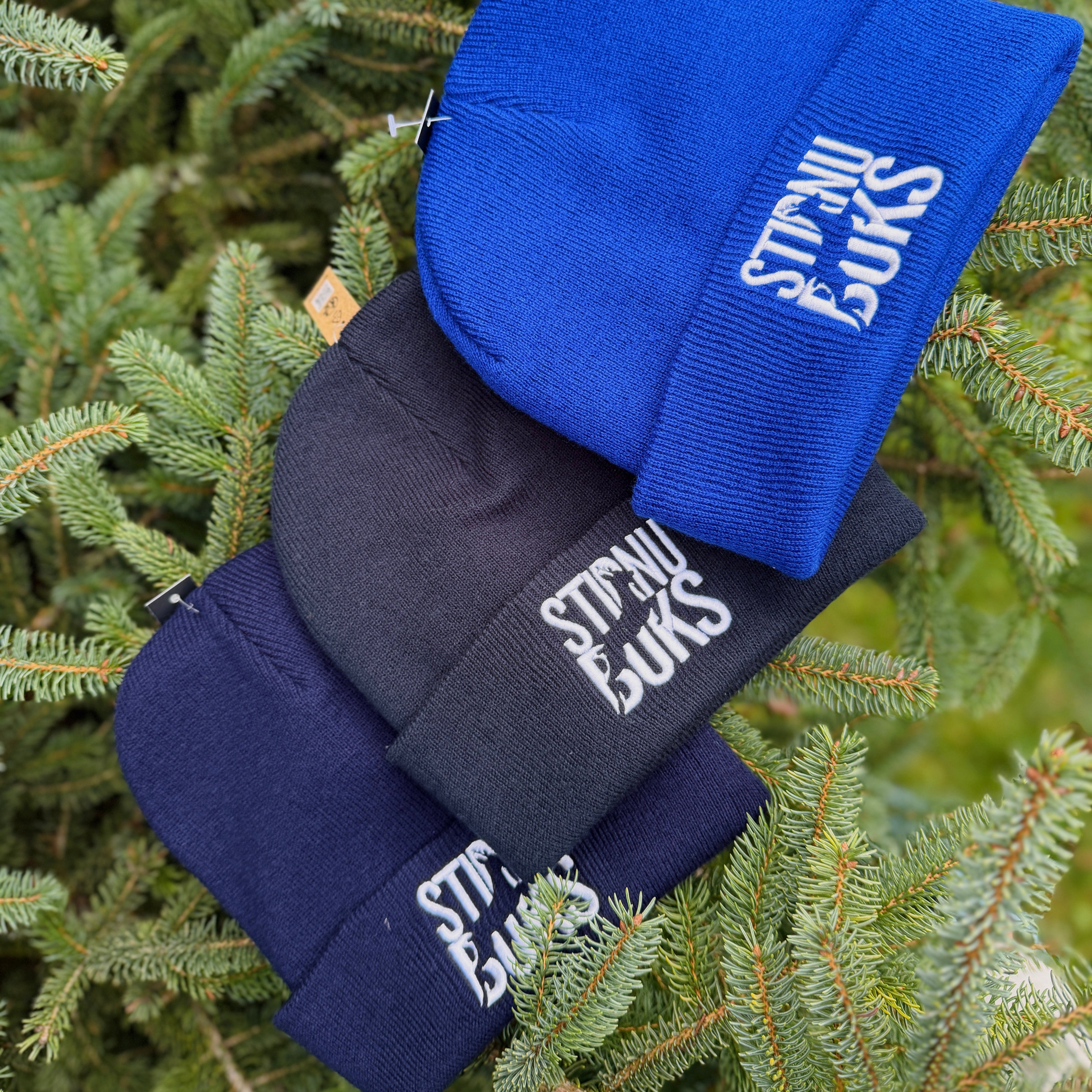 STIRNU BUKS Bündchen-Strickmütze – Marineblau