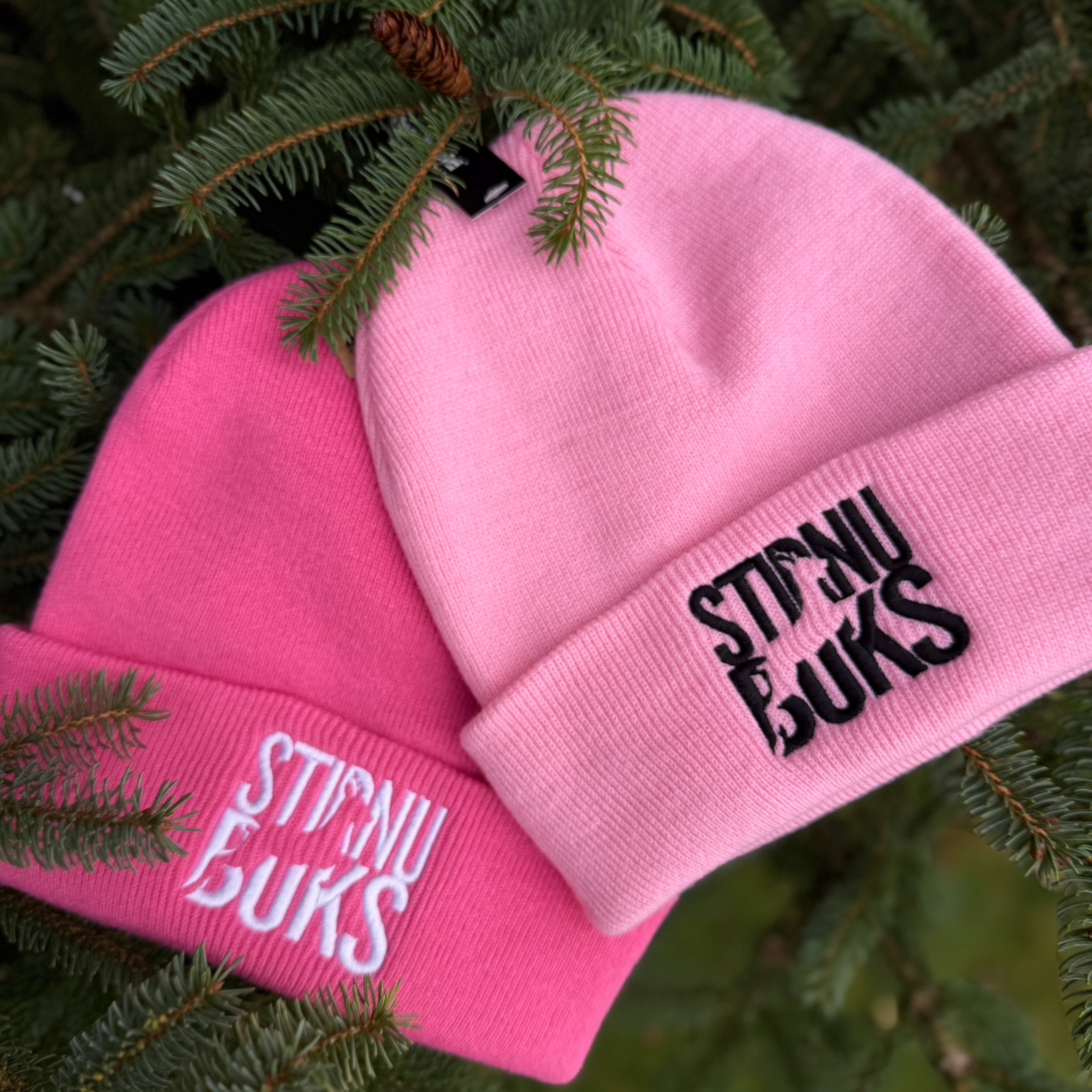 STIRNU BUKS cuff knit beanie – baby pink - ELEVEN SPORTSWEAR - Evelostore