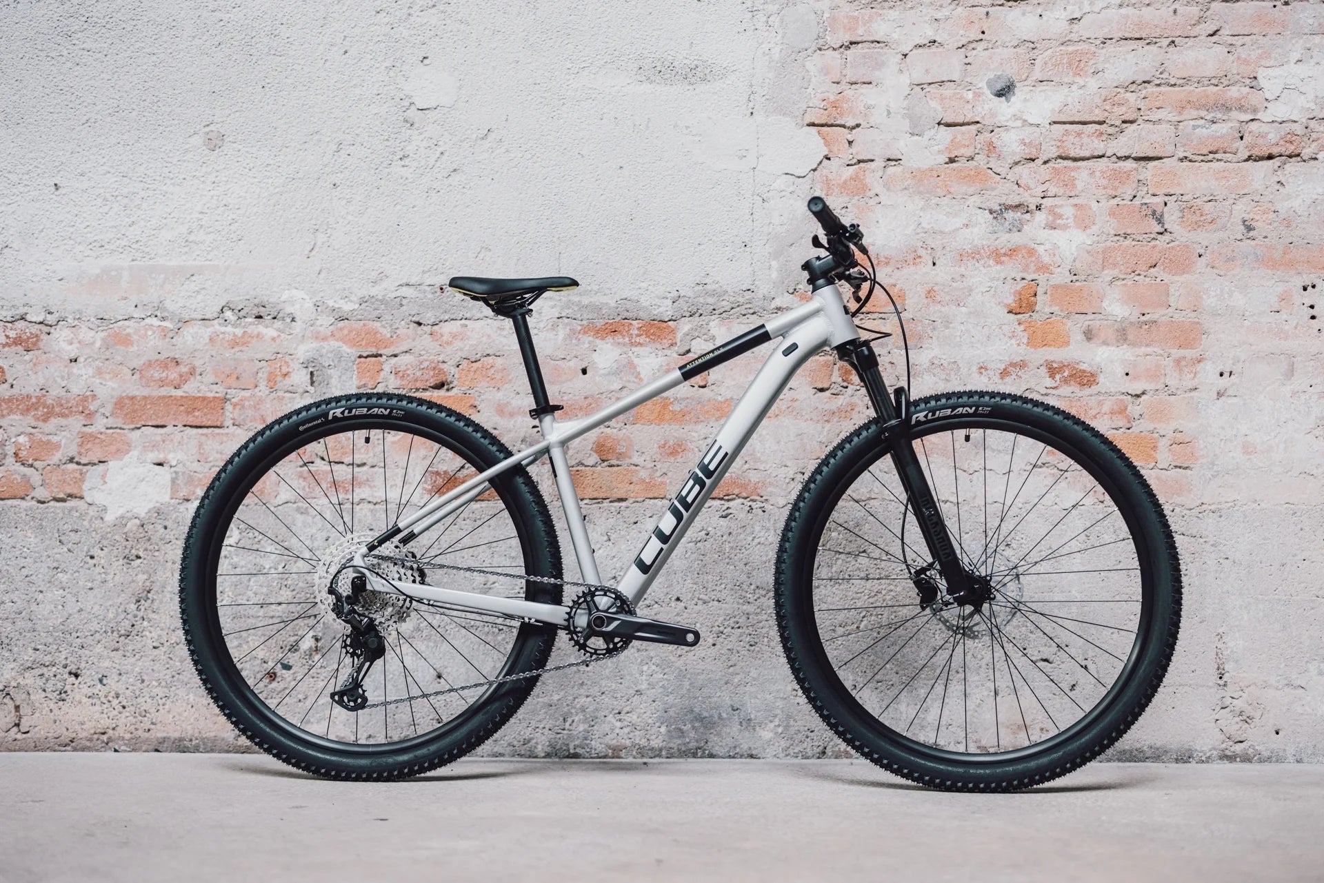 CUBE ATTENTION SLX 29 mountain bike - silvergrey´n´lime - CUBE - Evelostore