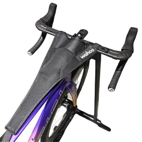 schweißschutz rennrad Wahoo Sweat Guard – Schutz für Indoor-Bikes – Evelostore Foto: Tannenwald Luchs 29 PS 2025 Größe:30/32