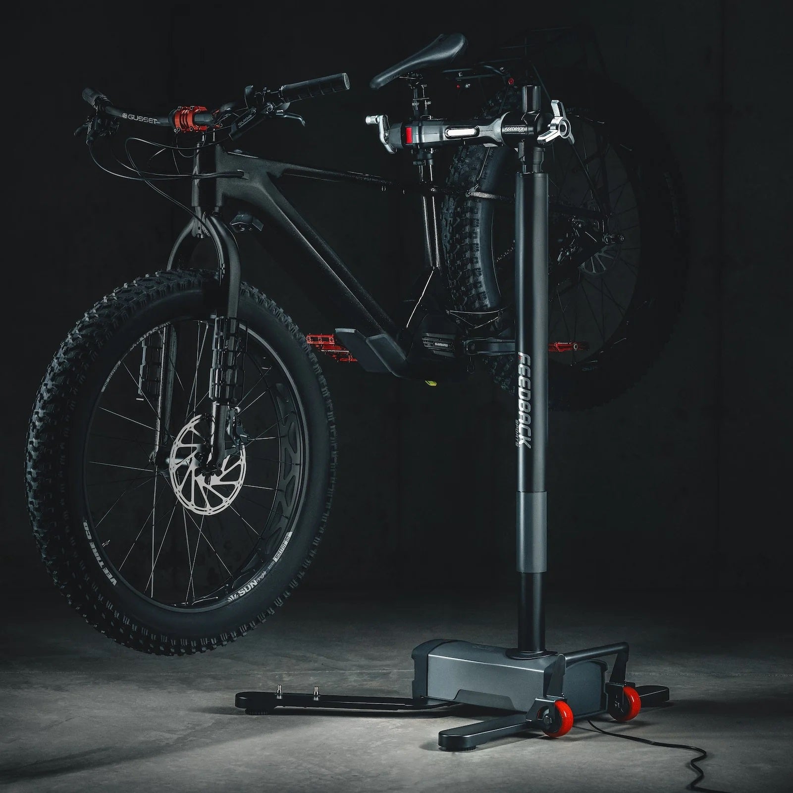 FEEDBACK SPORTS Pro E Lift elektrisk cykelreparationsstativ