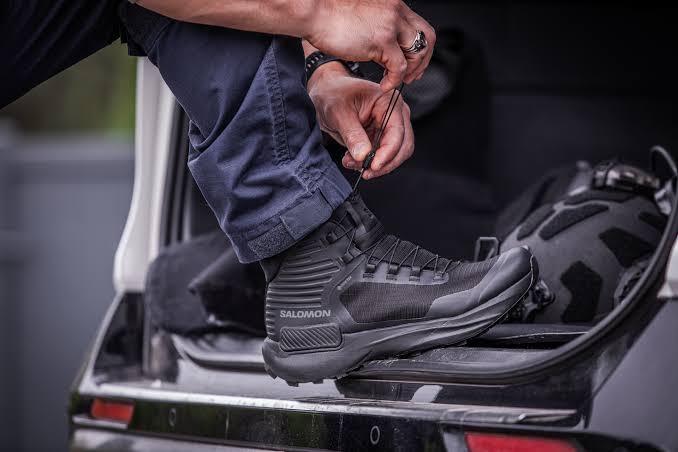 SALOMON GENESIS FORCES GTX schwarze taktische Stiefel