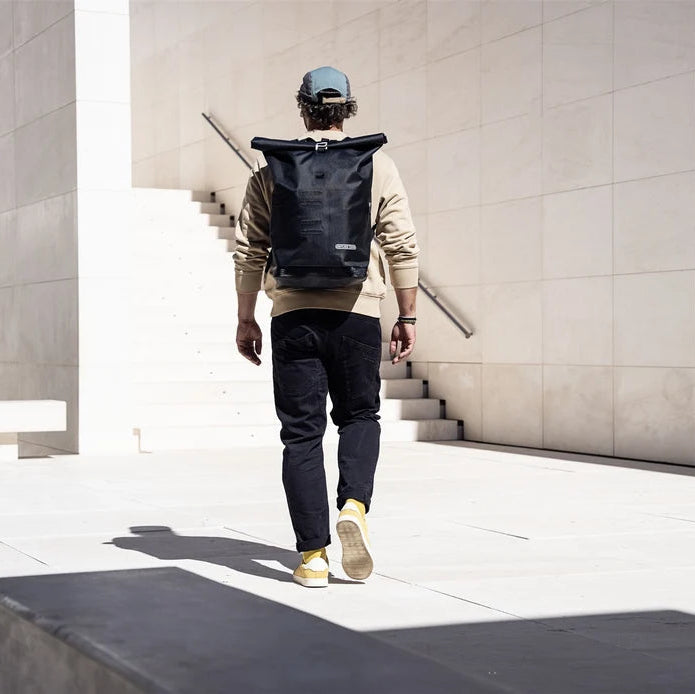 ORTLIEB COMMUTER-DAYPACK 21 l:n reppu – musta