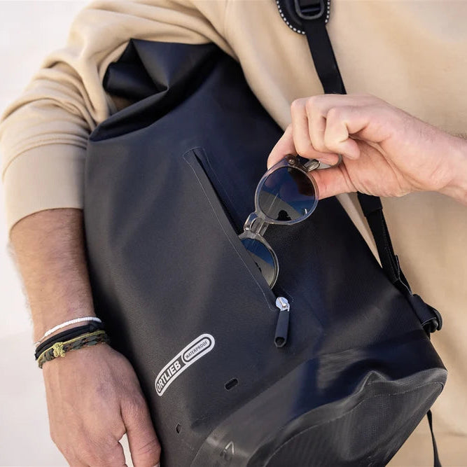 ORTLIEB COMMUTER-DAYPACK 21L backpack - black