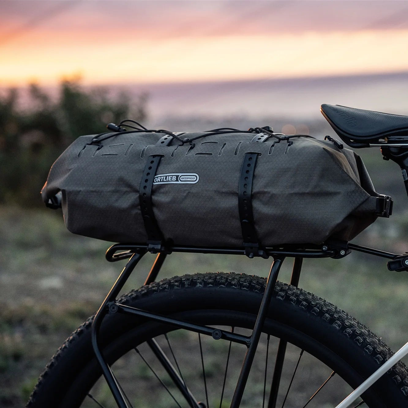 ORTLIEB DRY-PACK 16L stelletaske – mørkt sand