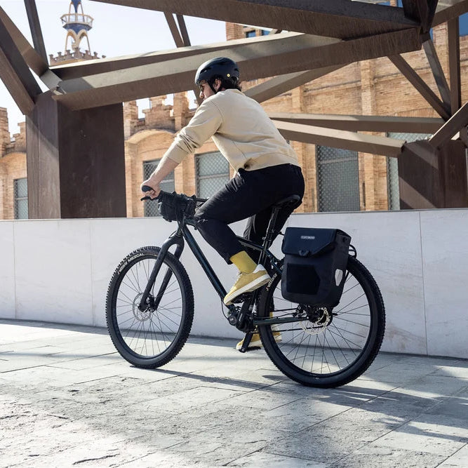 ORTLIEB PEDAL-MATE 16L dviračio krepšys ant bagažinės – juodas