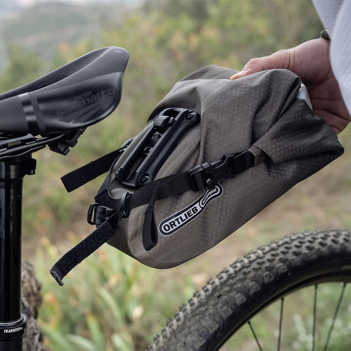 Borsa sottosella ORTLIEB SADDLE-BAG 4,1 L - sabbia scura