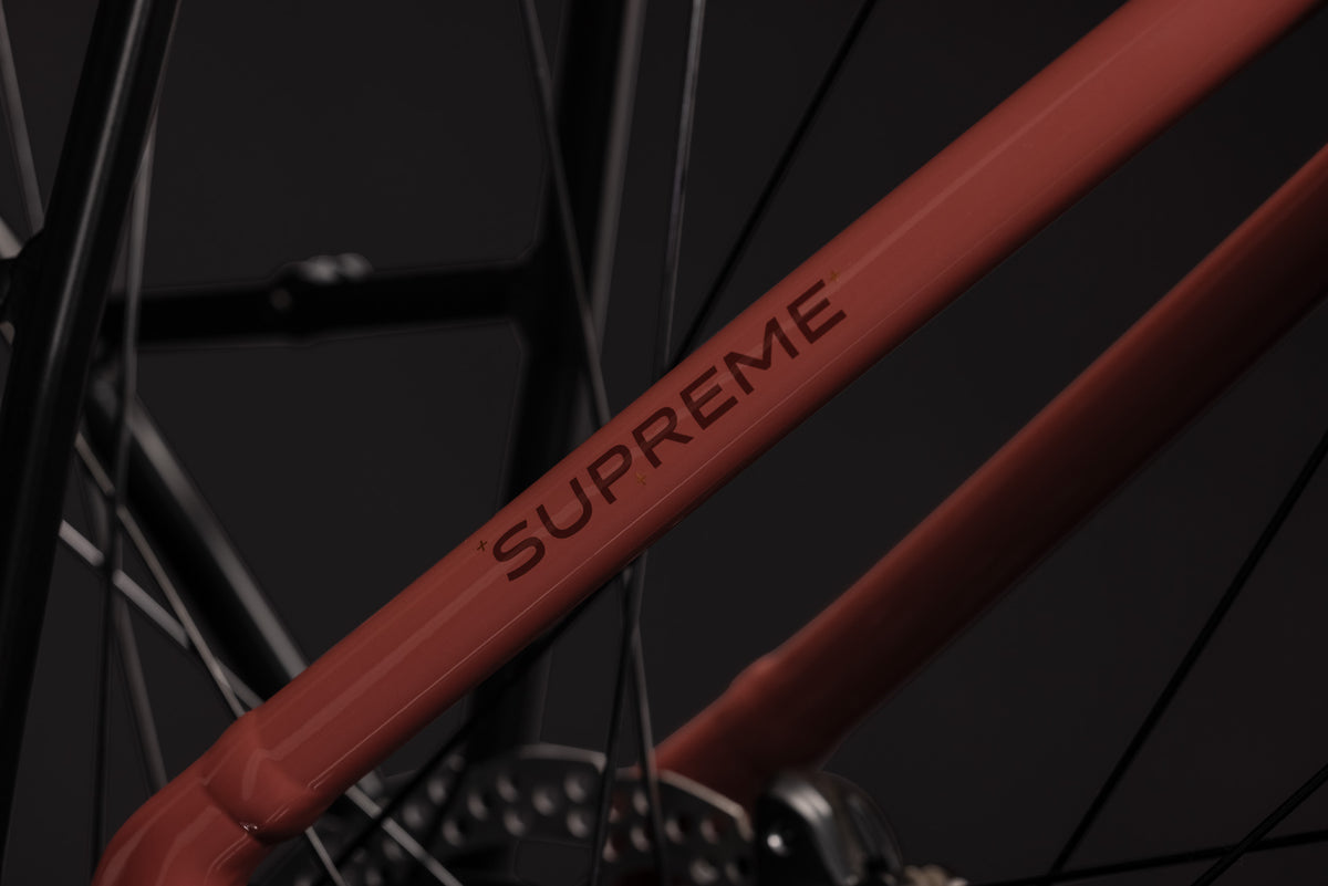 CUBE SUPREME HYBRID COMFORT PRO 600 28 Elektriskais pilsētas velosipēds - burgundy´n´claret 2027
