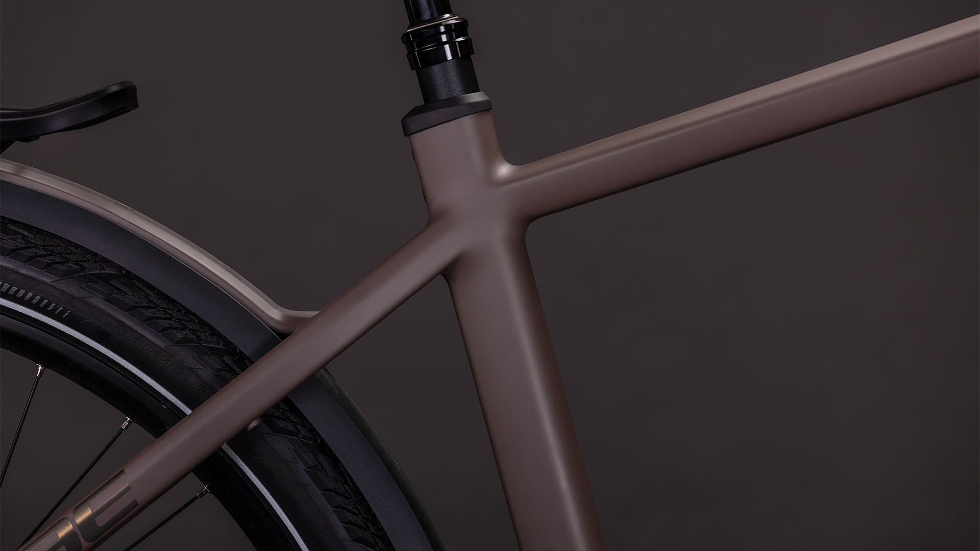 CUBE KATHMANDU HYBRID EXC 800 28 Elektrotourenrad – Zeder und Chrom