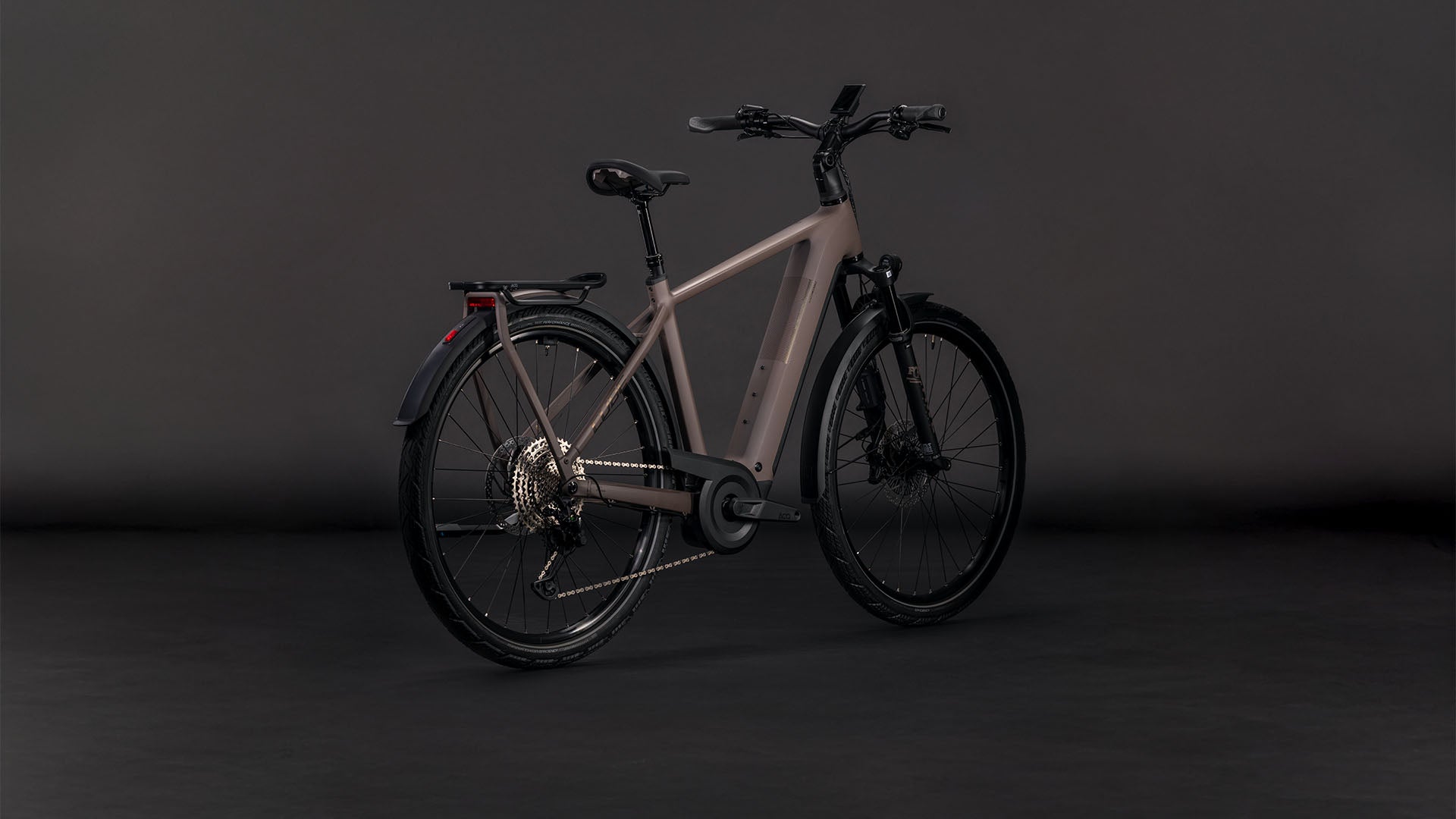 CUBE KATHMANDU HYBRID EXC 800 28 Elektrotourenrad – Zeder und Chrom