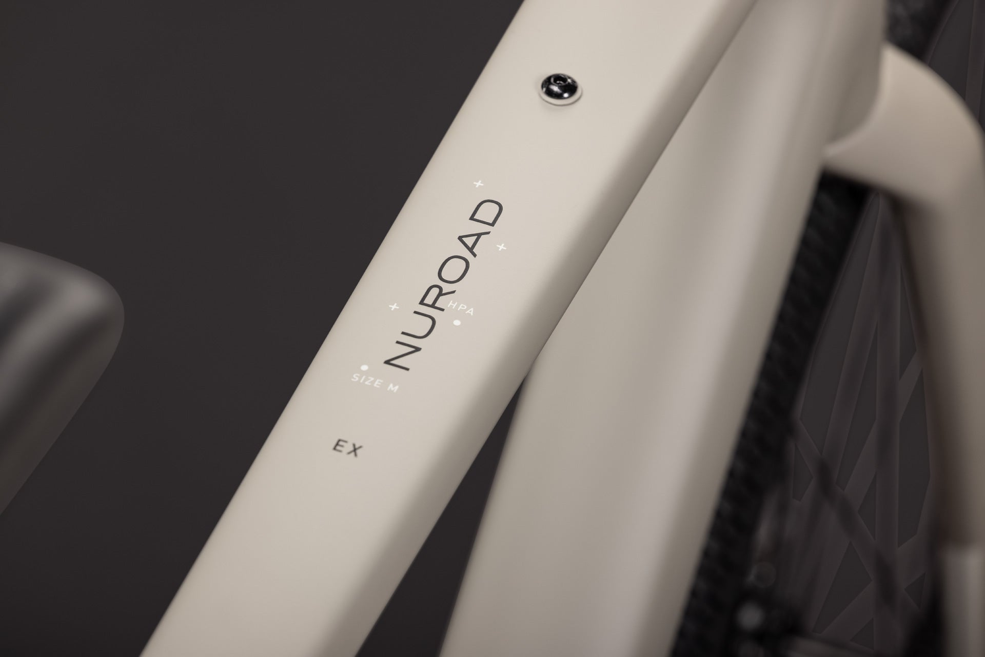 CUBE NUROAD EX 28 gravelcykel – havregrå og sort 2027