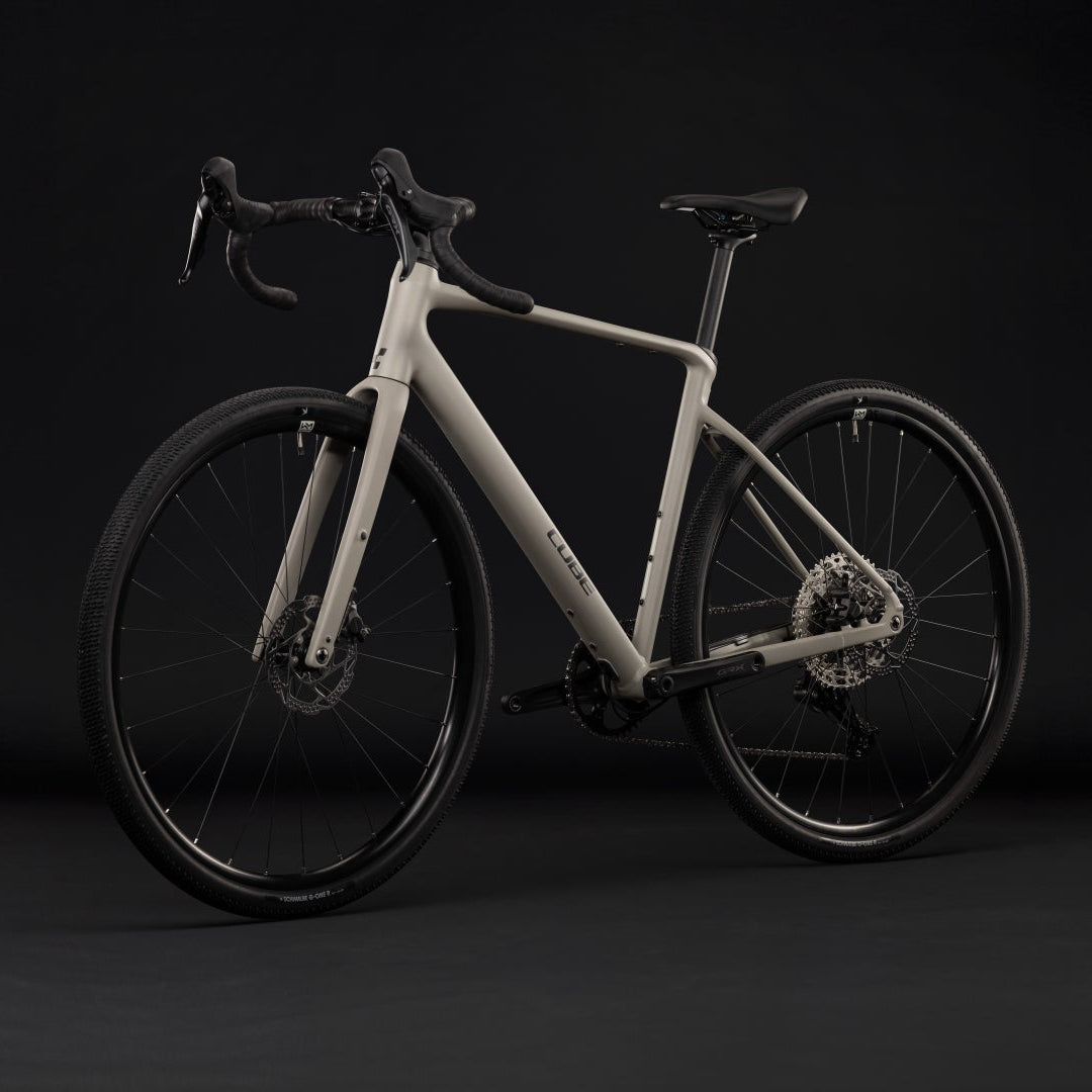 CUBE NUROAD EX 28 gravelcykel – havregrå og sort 2027