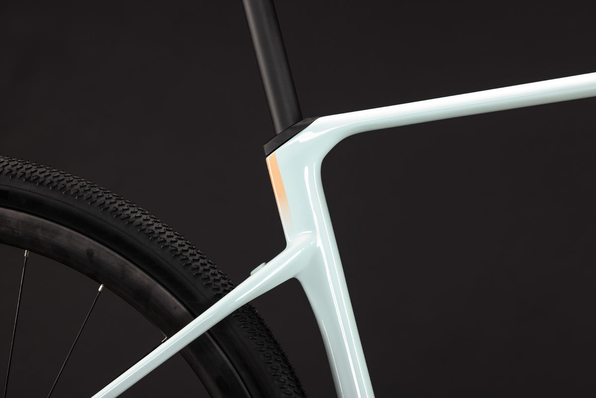 CUBE NUROAD C:62 ONE gravelcykel i carbon - Hintofmint / Green 2027