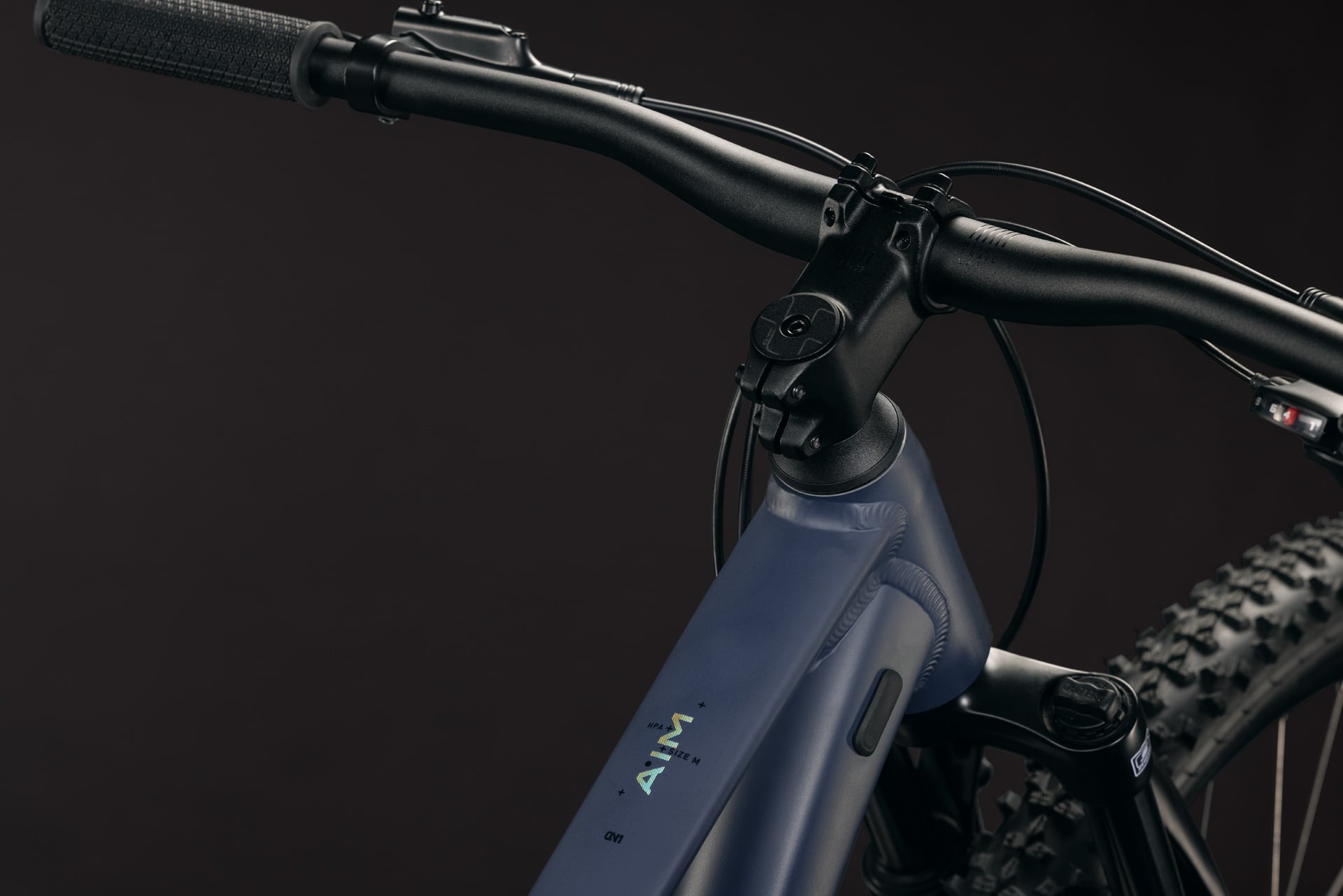 Bicicleta de montaña CUBE AIM ONE 29 - lila claro y cromo