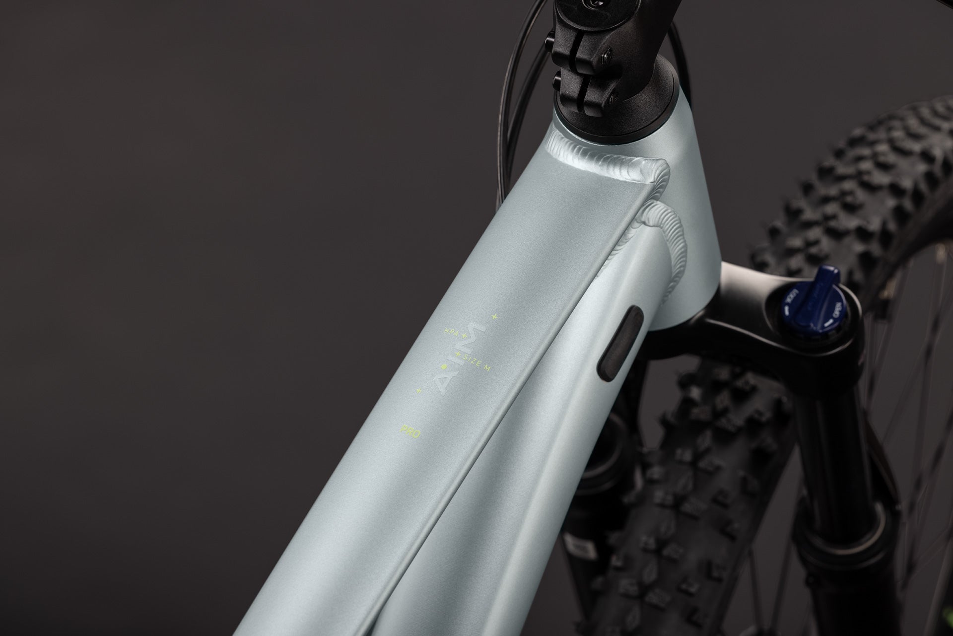 Bicicleta de montaña CUBE AIM PRO 29 - greige´n´titan