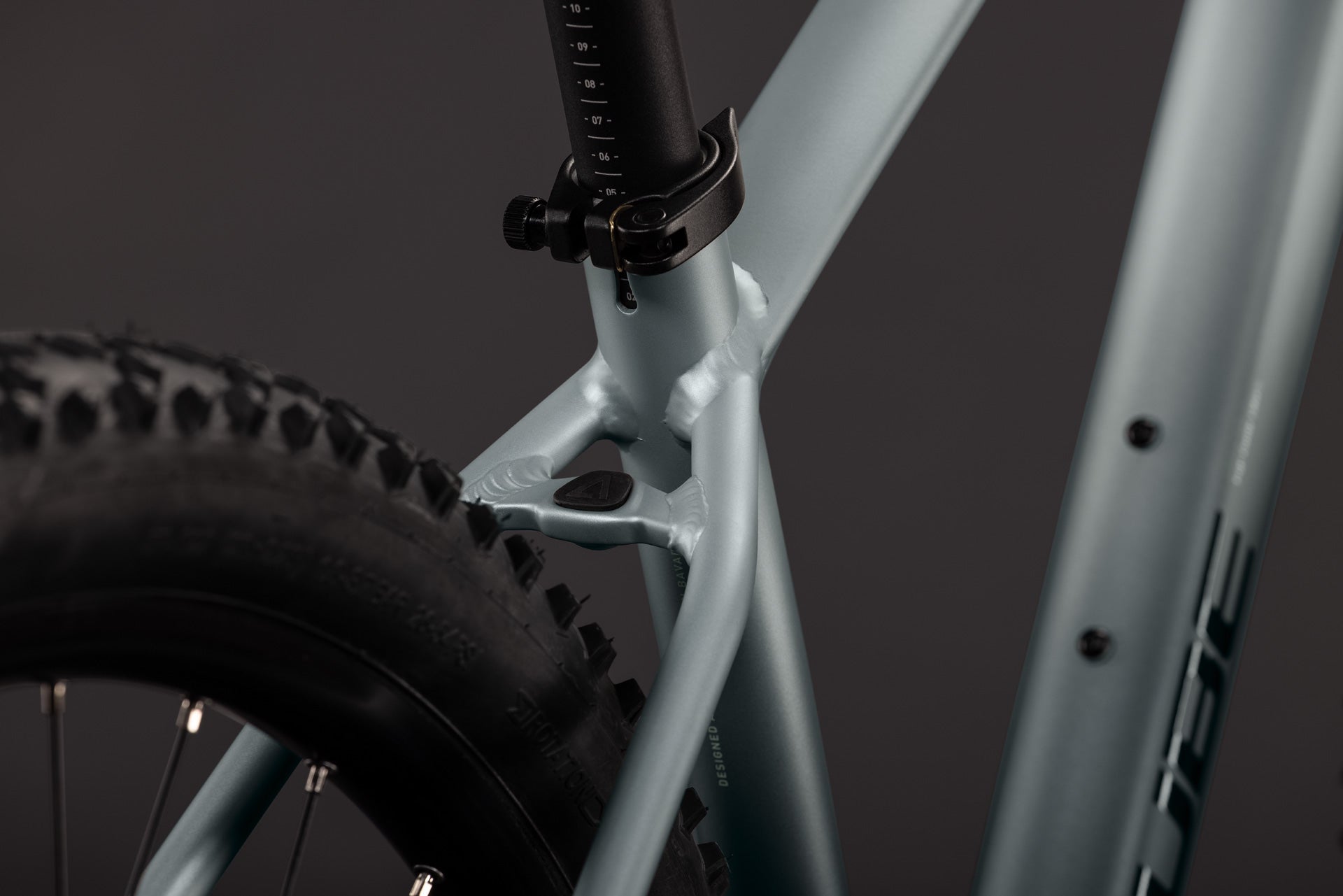 Bicicleta de montaña CUBE AIM PRO 29 - greige´n´titan