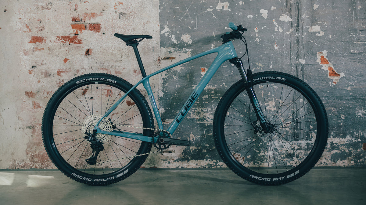 CUBE REACTION C:62 ONE 29 mountainbike - surfblå / svart 2027