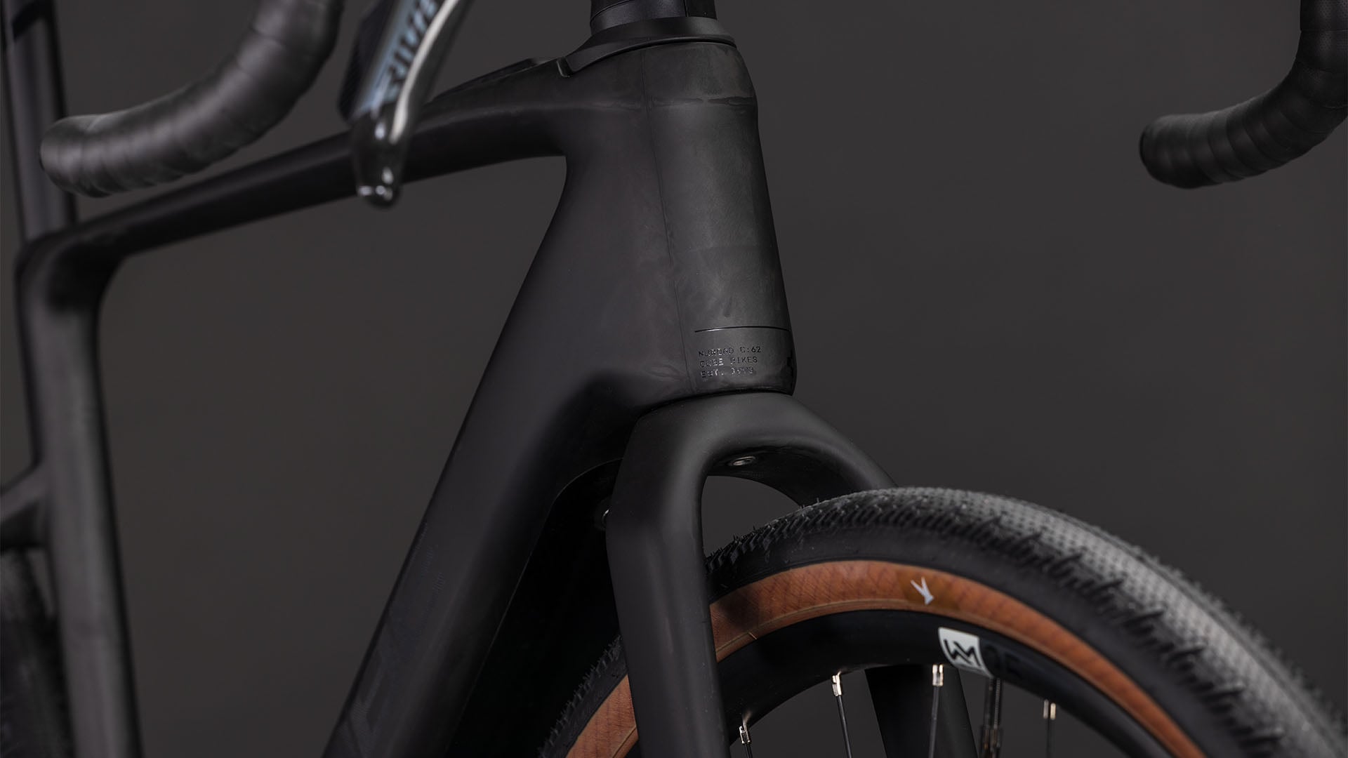 Vélo électrique CUBE NUROAD HYBRID C:62 EXC 400X 28 - blackline