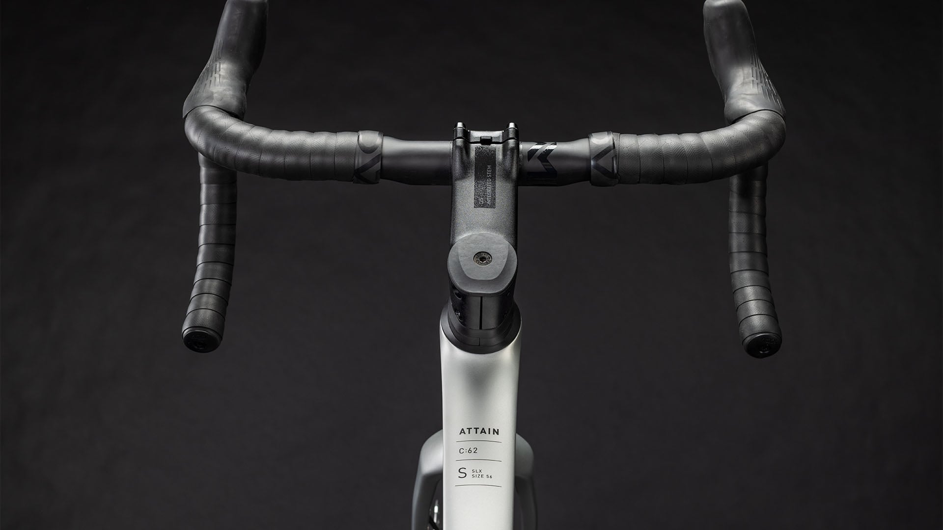 CUBE ATTAIN C:62 SLX sleekgrey´n´prism maantiepyörä