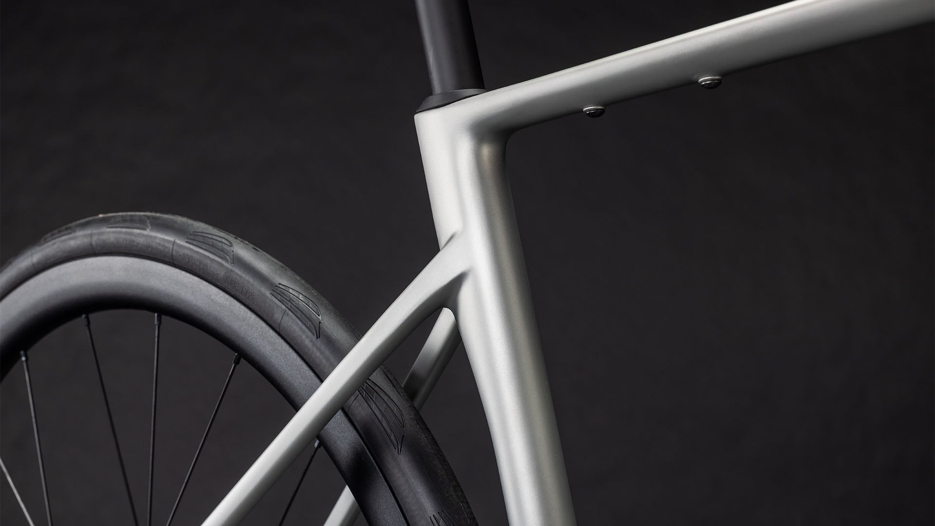 CUBE ATTAIN C:62 SLX sleekgrey´n´prism maantiepyörä