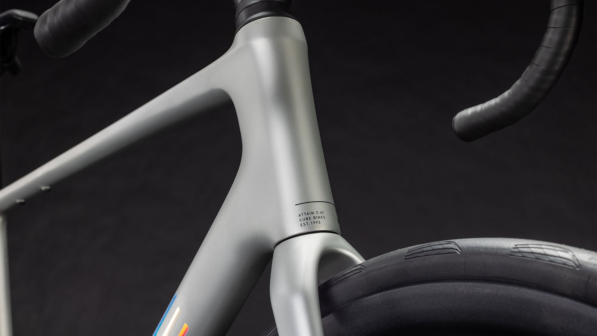 CUBE ATTAIN C:62 SLX sleekgrey´n´prism maantiepyörä