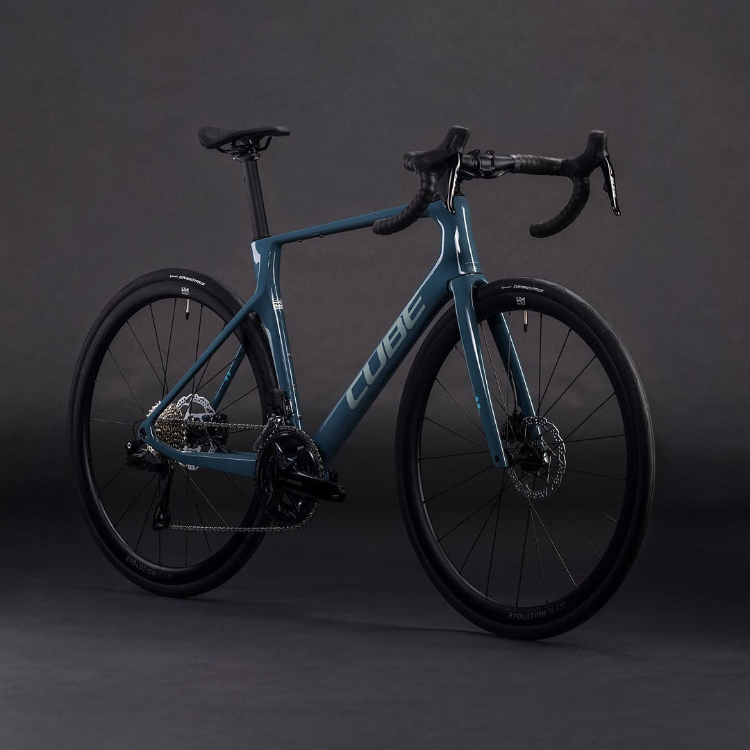 CUBE AGREE C:62 ONE kolfibervägcykel - stormgrå