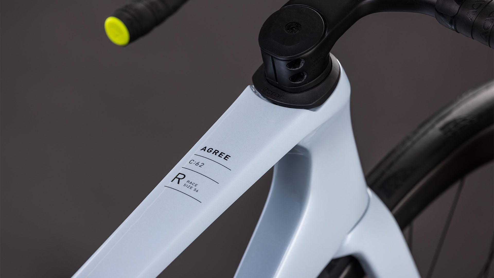 CUBE AGREE C:62 ONE carbonracercykel – tågegrå og grå