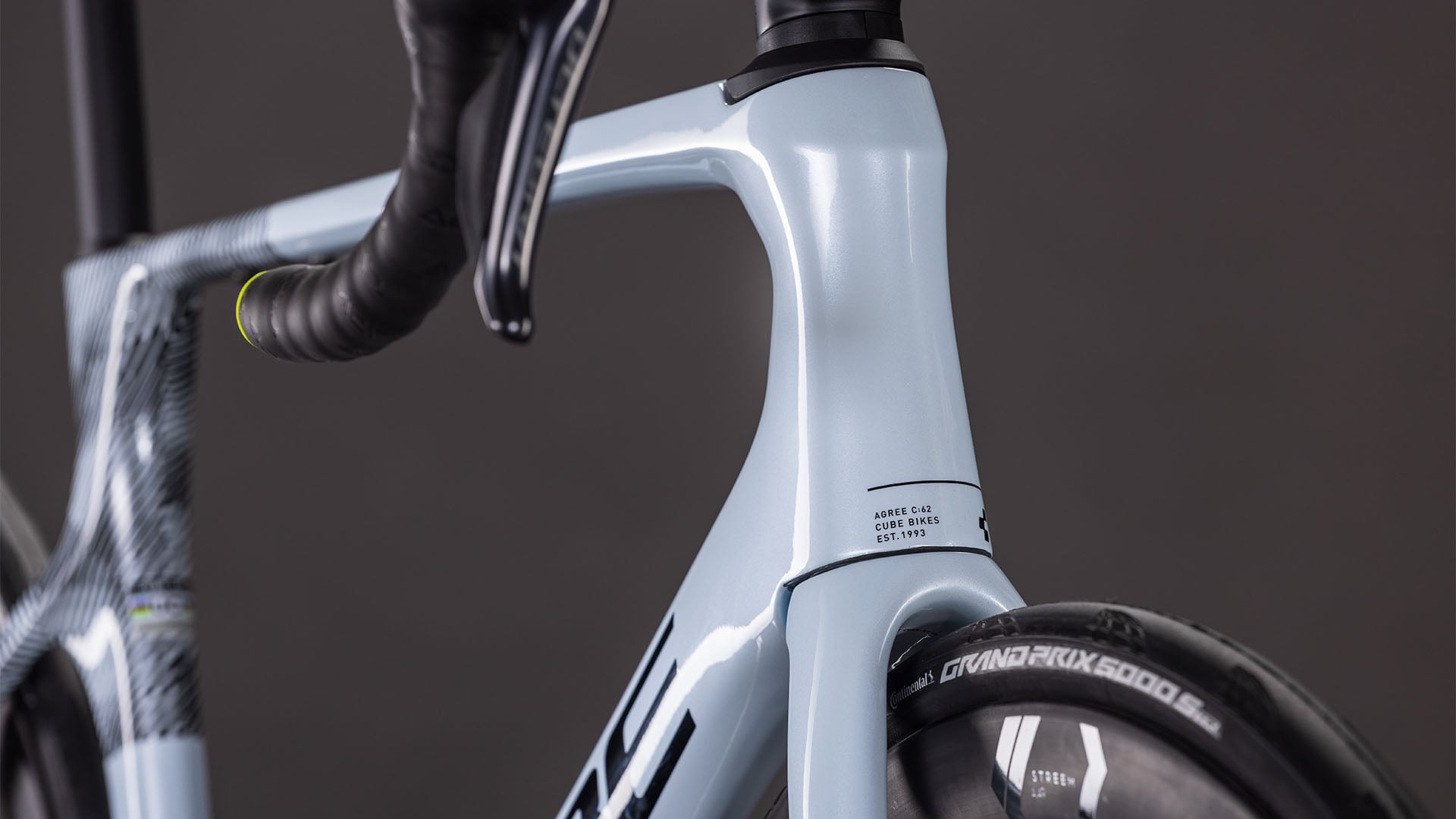 CUBE AGREE C:62 ONE carbonracercykel – tågegrå og grå