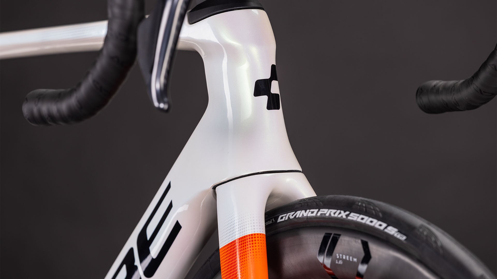 CUBE LITENING AERO C:68X RACE hiilikuitu maantiepyörä – teamline