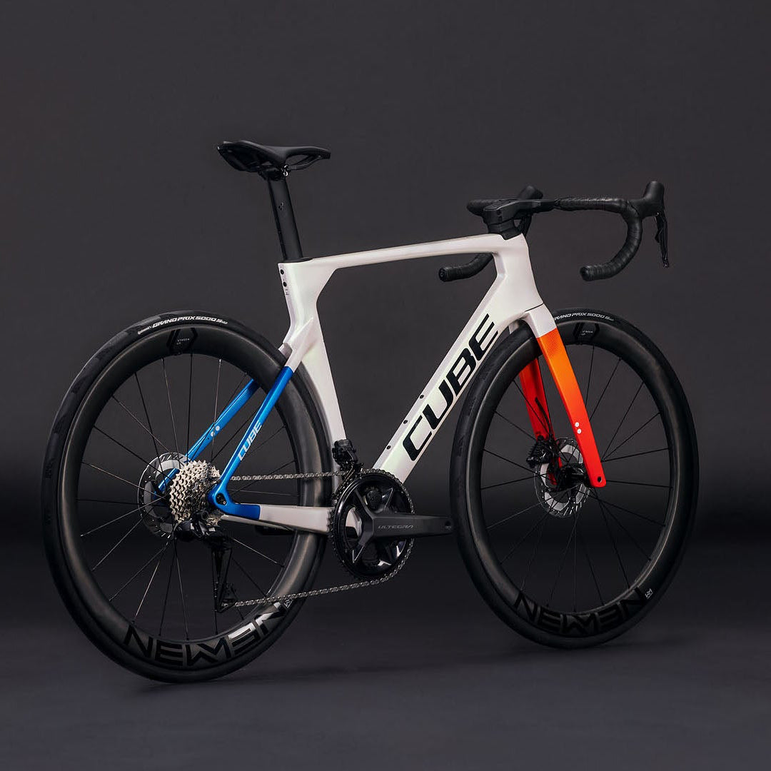 CUBE LITENING AERO C:68X RACE hiilikuitu maantiepyörä – teamline