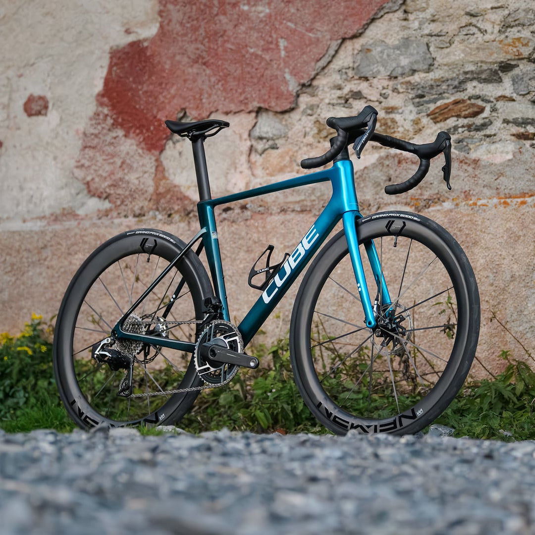 CUBE LITENING AIR C:68X SLX chromeblue´n´ liquidblue road bike