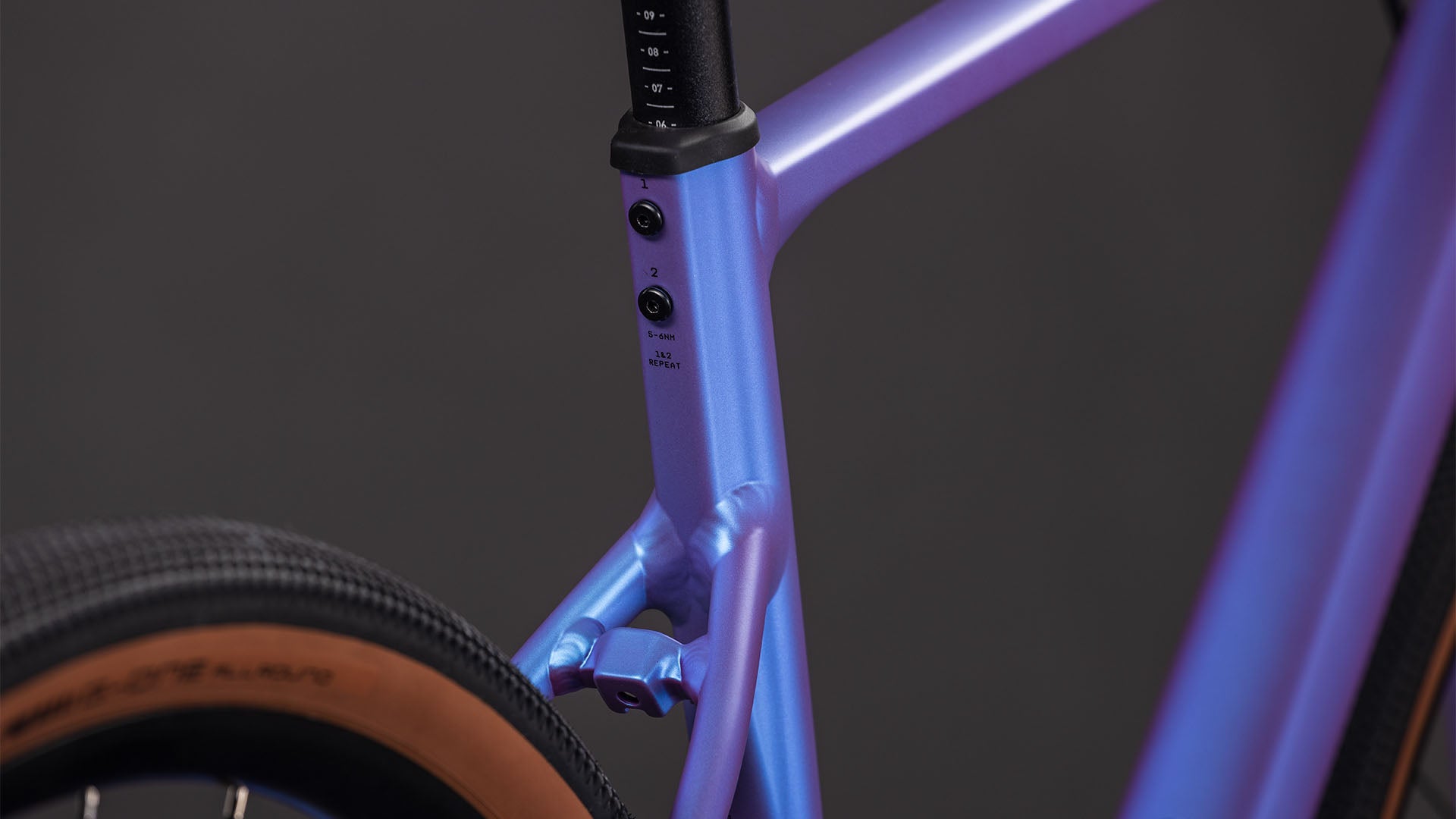 CUBE NUROAD EX 28 gravel bike - blueiris´n´lilac - CUBE - Evelostore