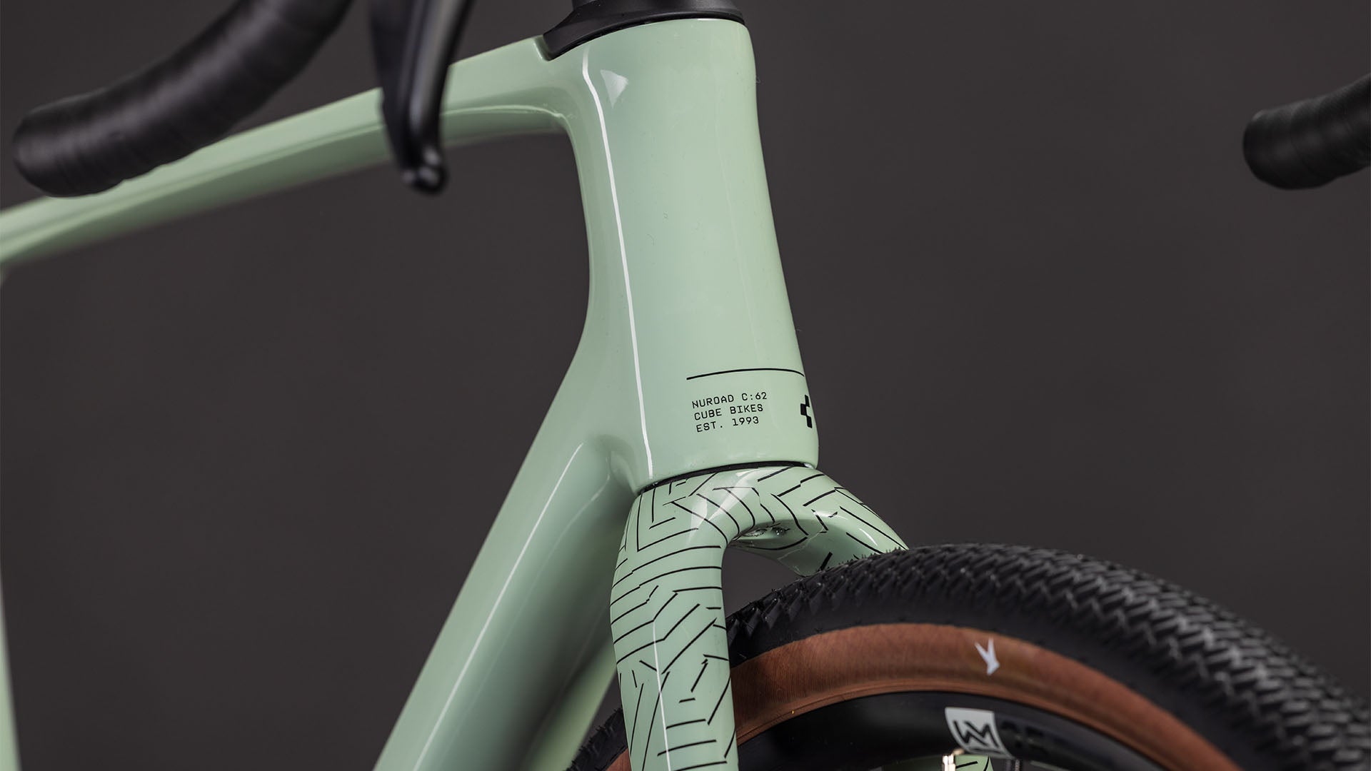 CUBE NUROAD C:62 ONE Carbon Gravel Pyörä – aloegreen´n´black