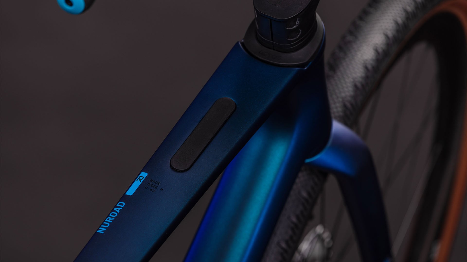 CUBE NUROAD C:62 RACE nebula´n´blue gravel bike