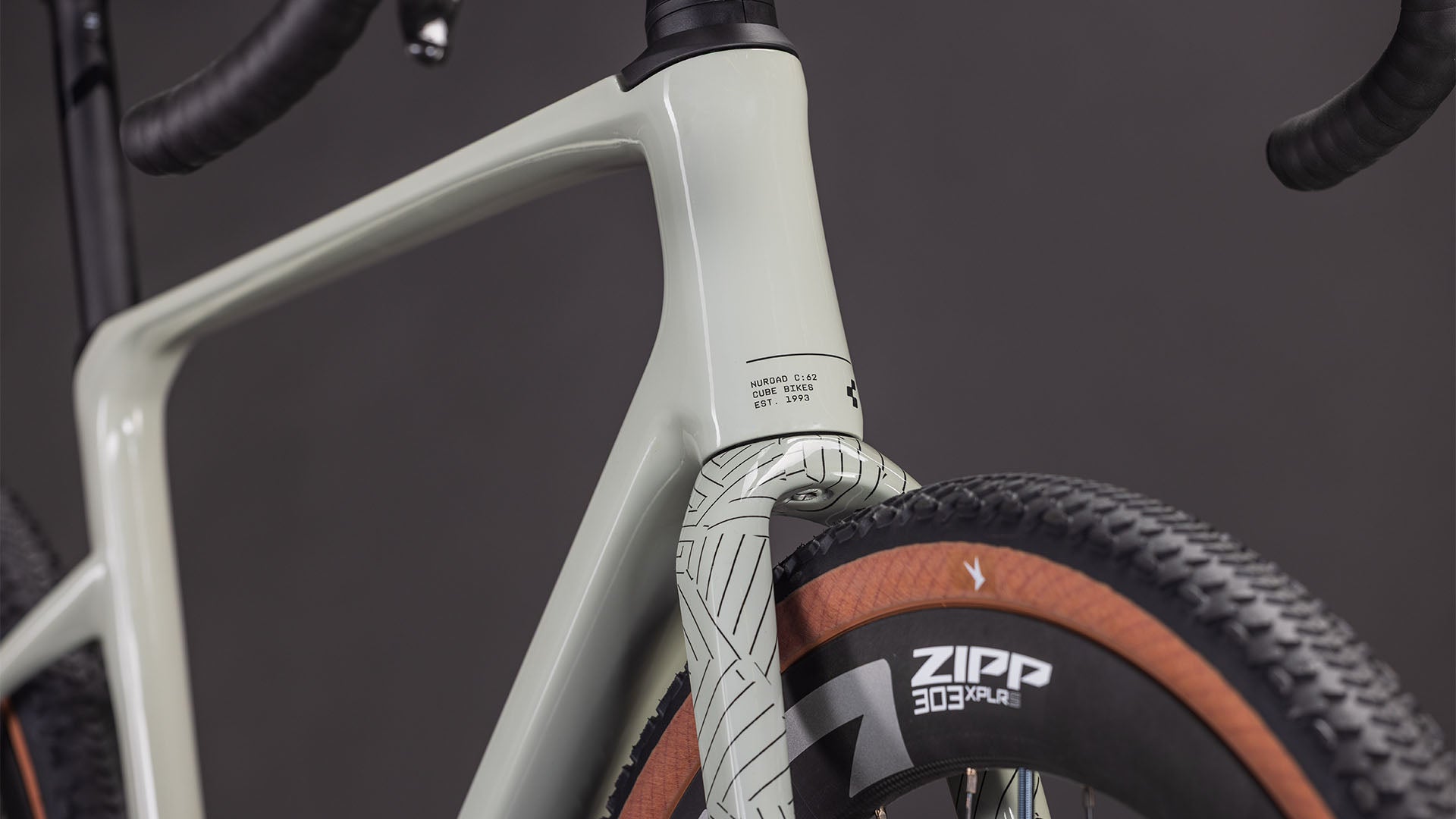 chrome gravel bike CUBE NUROAD C:62 SLX reedbeige´n´chrome gravel bike