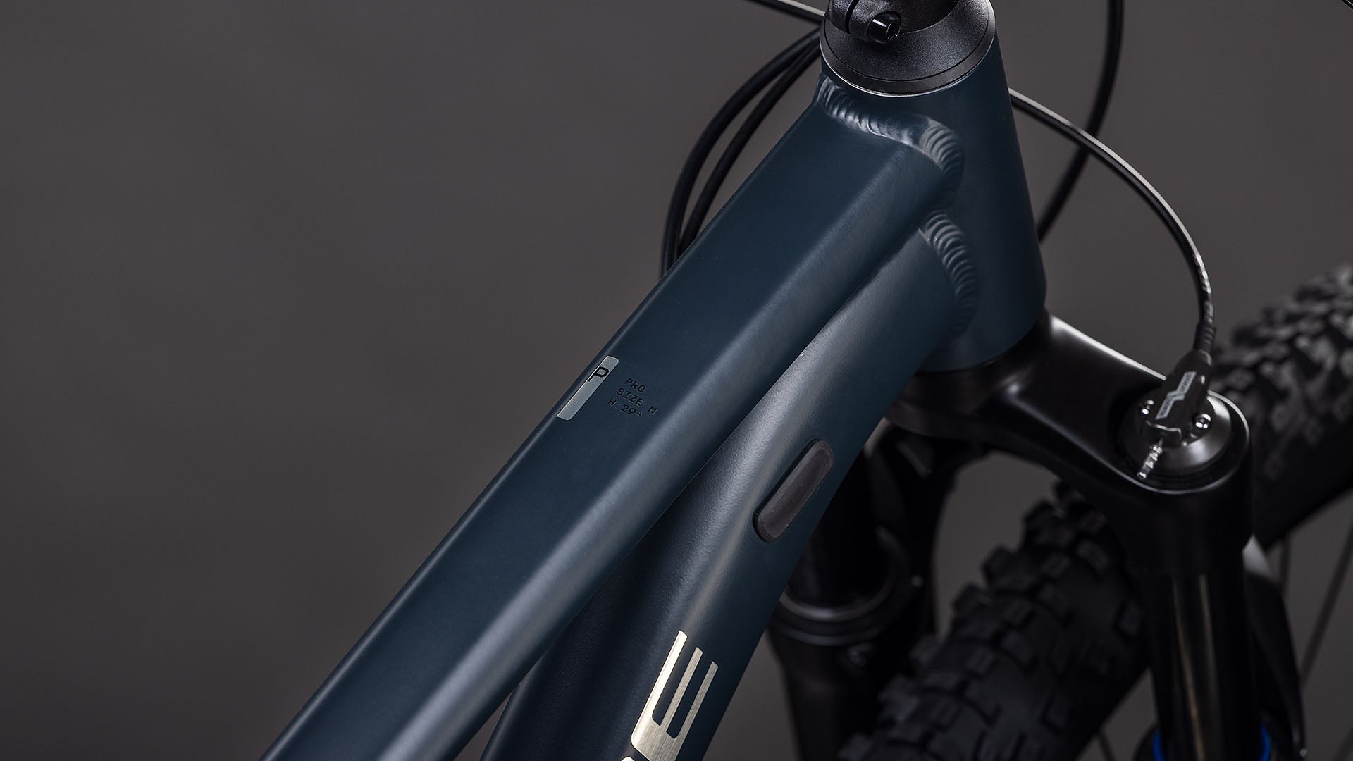 CUBE ATTENTION PRO 27.5 kalnu velosipēds - night´n´black