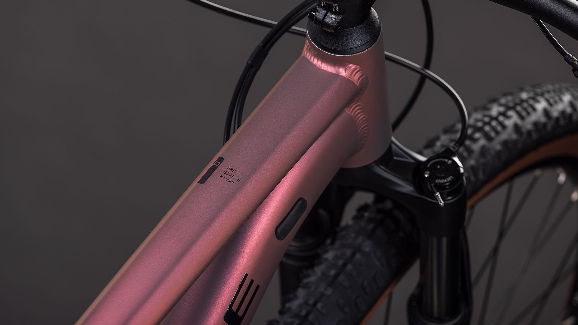 CUBE REACTION PRO 29 mountain bike - shiftblush´n´black 2026 - CUBE - Evelostore