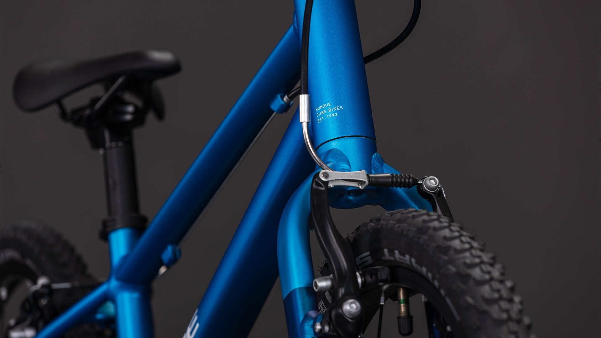 cube fahrrad blau weiß CUBE NUMOVE 160 Kinderfahrrad 2026 – topasblue´n´nebula – Evelostore