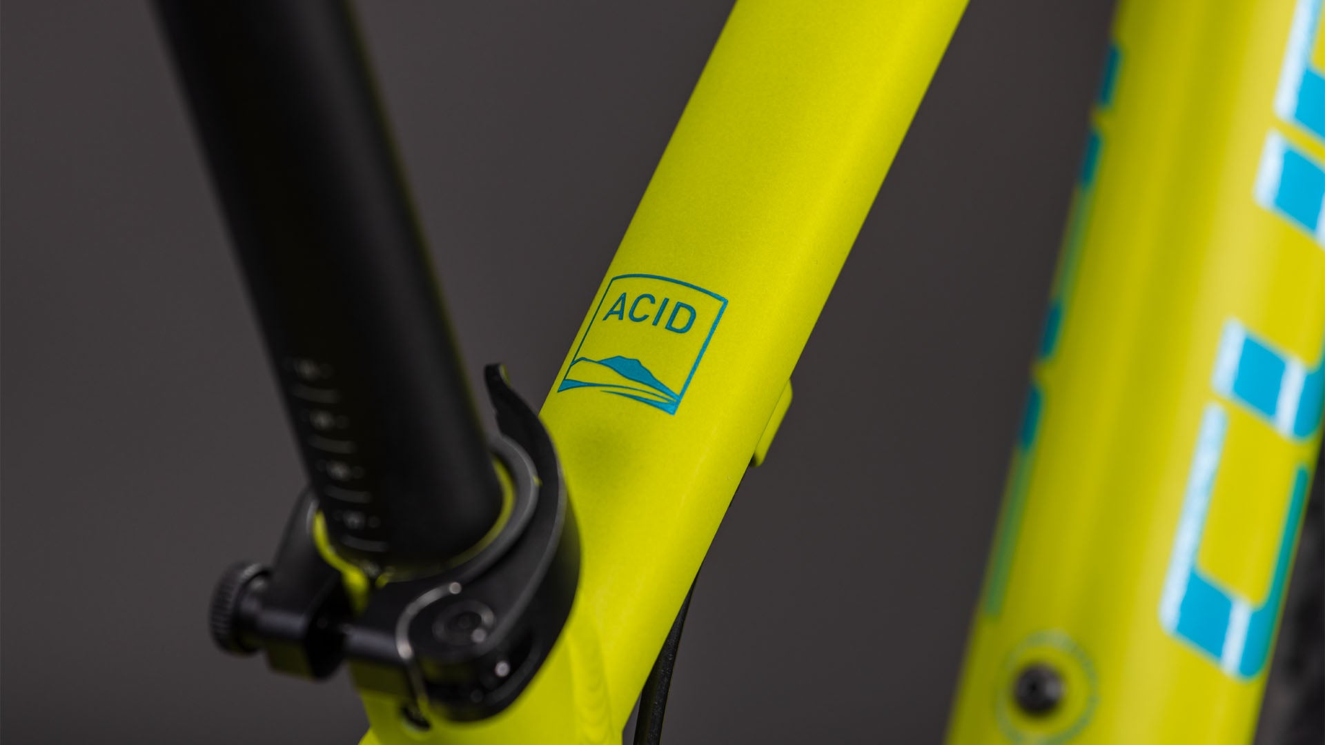 CUBE ACID 240 DISC children bicycle - lizard´n´blue 2026 - CUBE - Evelostore