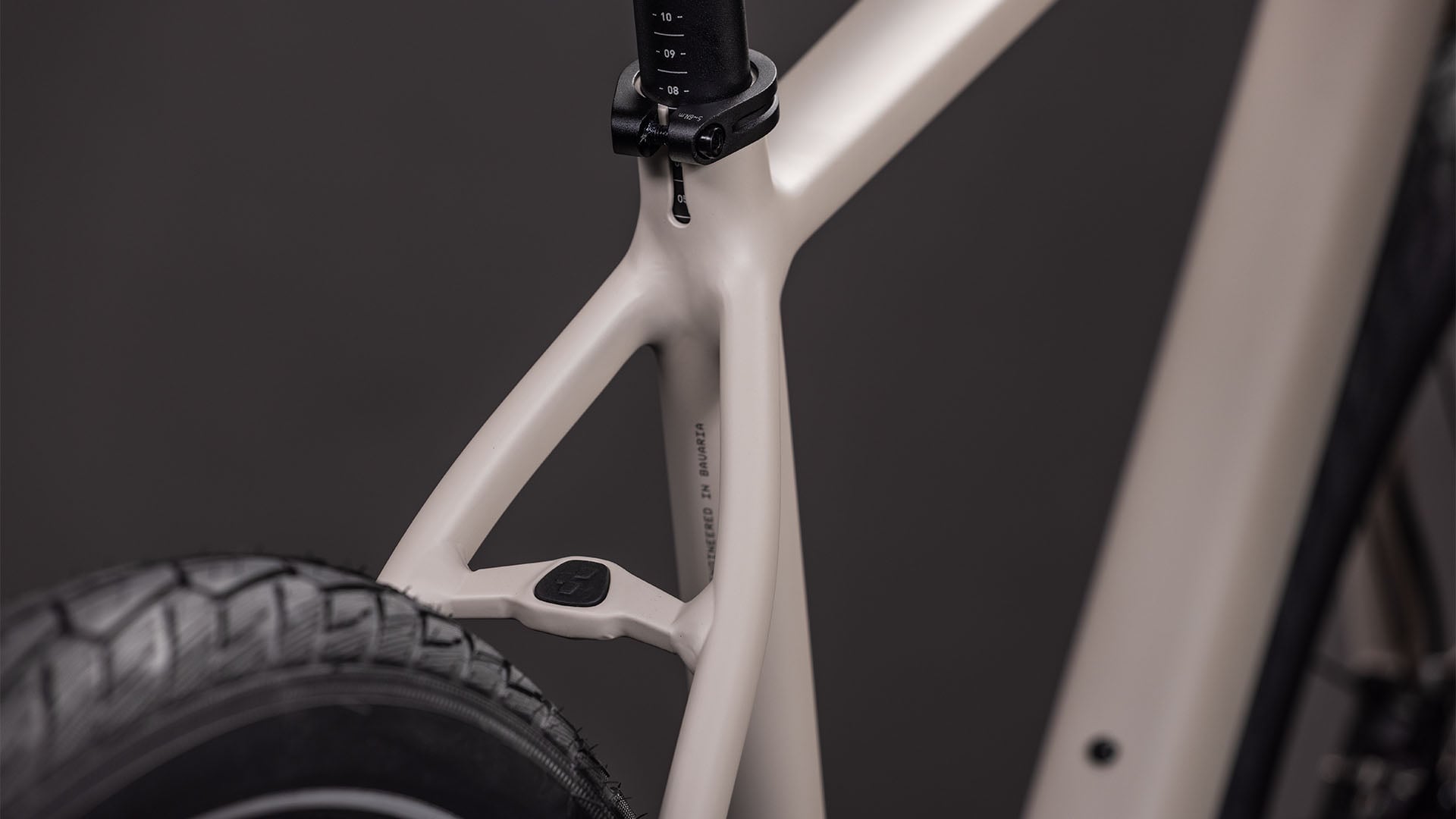 CUBE EDITOR PRO pilsētas velosipēds - oatgrey´n´grey