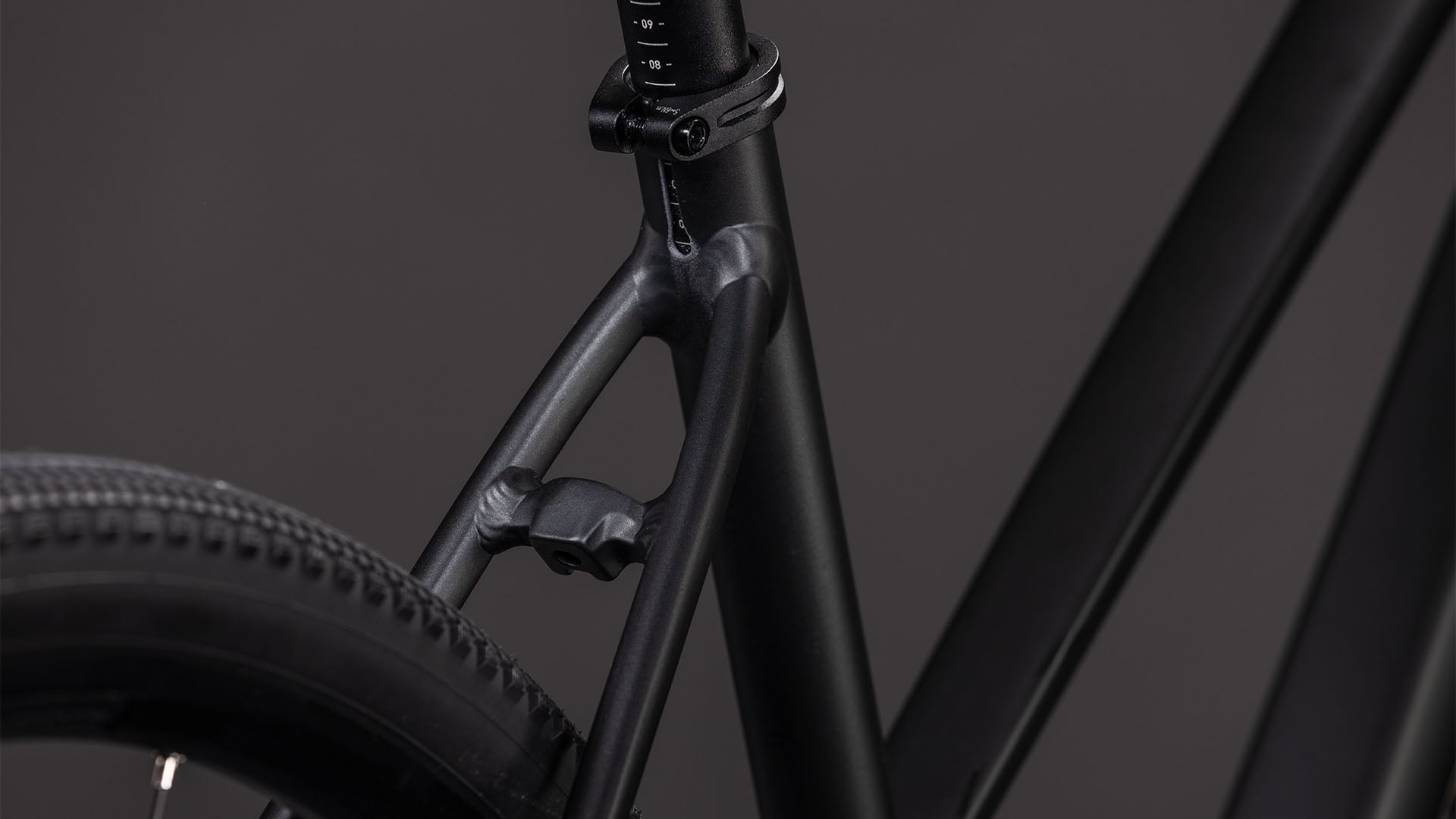 Bicicleta urbana para mujer CUBE NULANE PRO gris y cromo