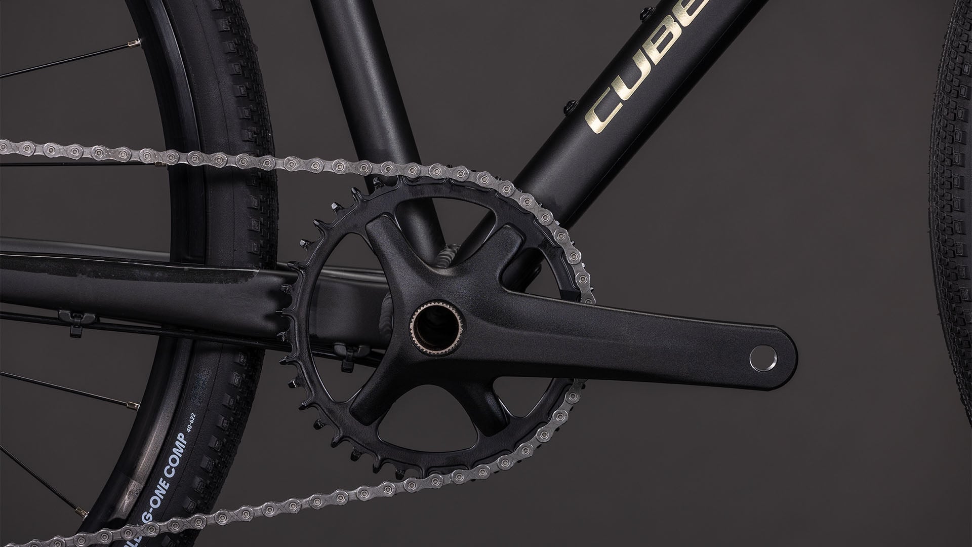 Bicicleta urbana para mujer CUBE NULANE PRO gris y cromo