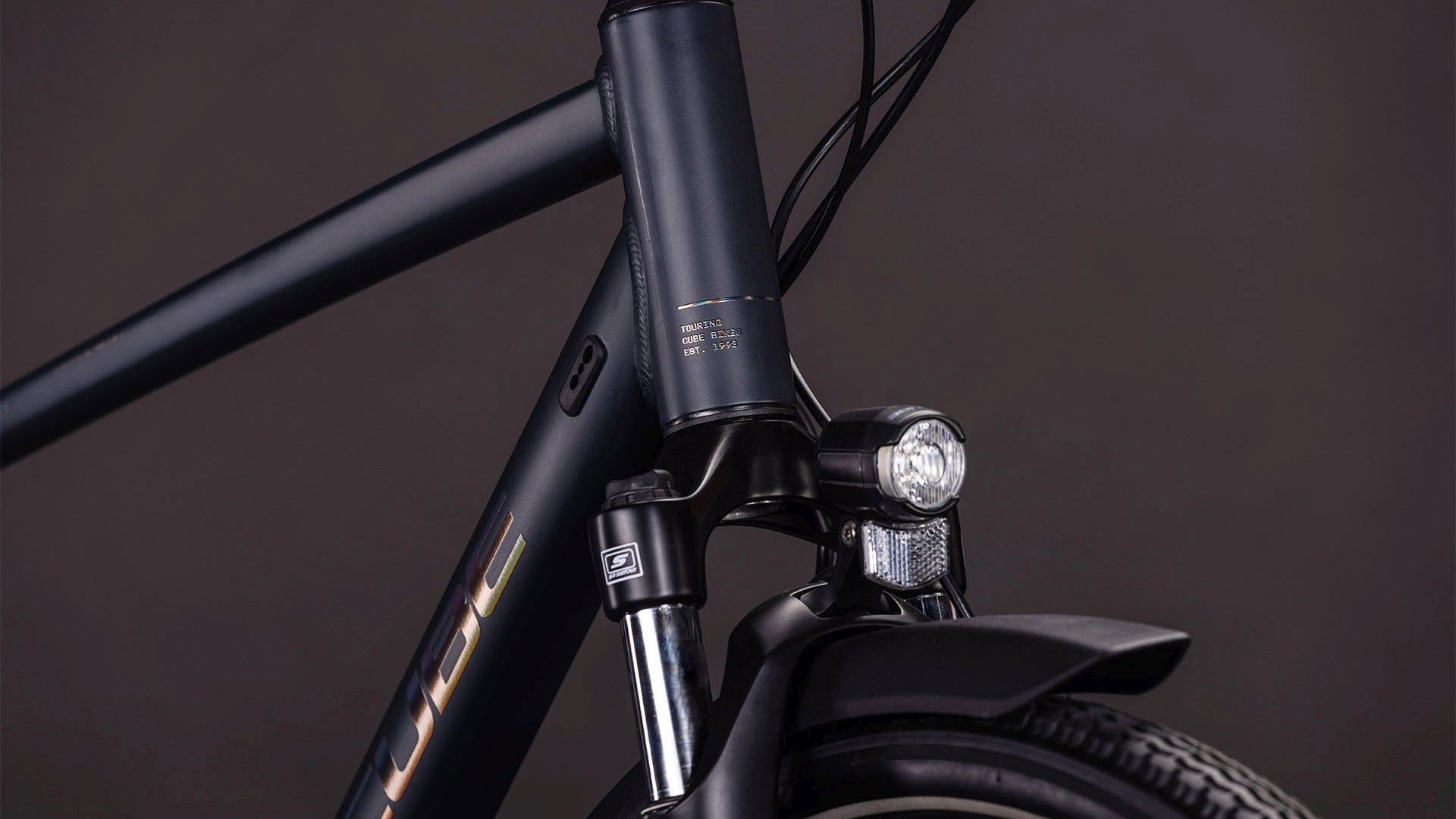 cube fahrrad 28 CUBE Touring ONE night´n´chrome – Komfortables Trekkingrad – Evelostore